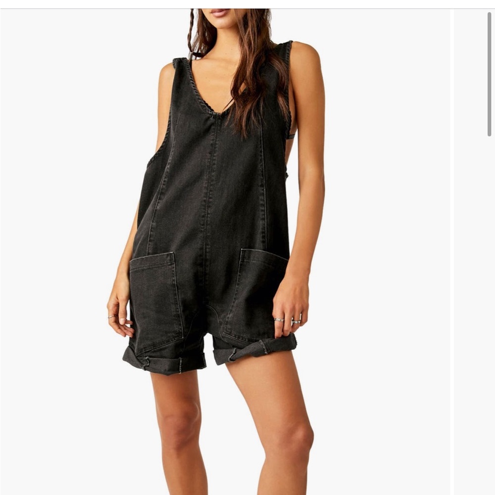 Free People High Roller Denim shorts Overalls - sz M